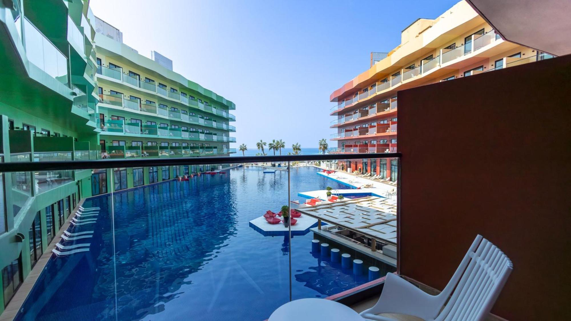 Voco Monaco Dubai By Ihg, Adults Only, World Islands Hotel Exterior photo The swimming pool at the Iberostar Grand Hotel